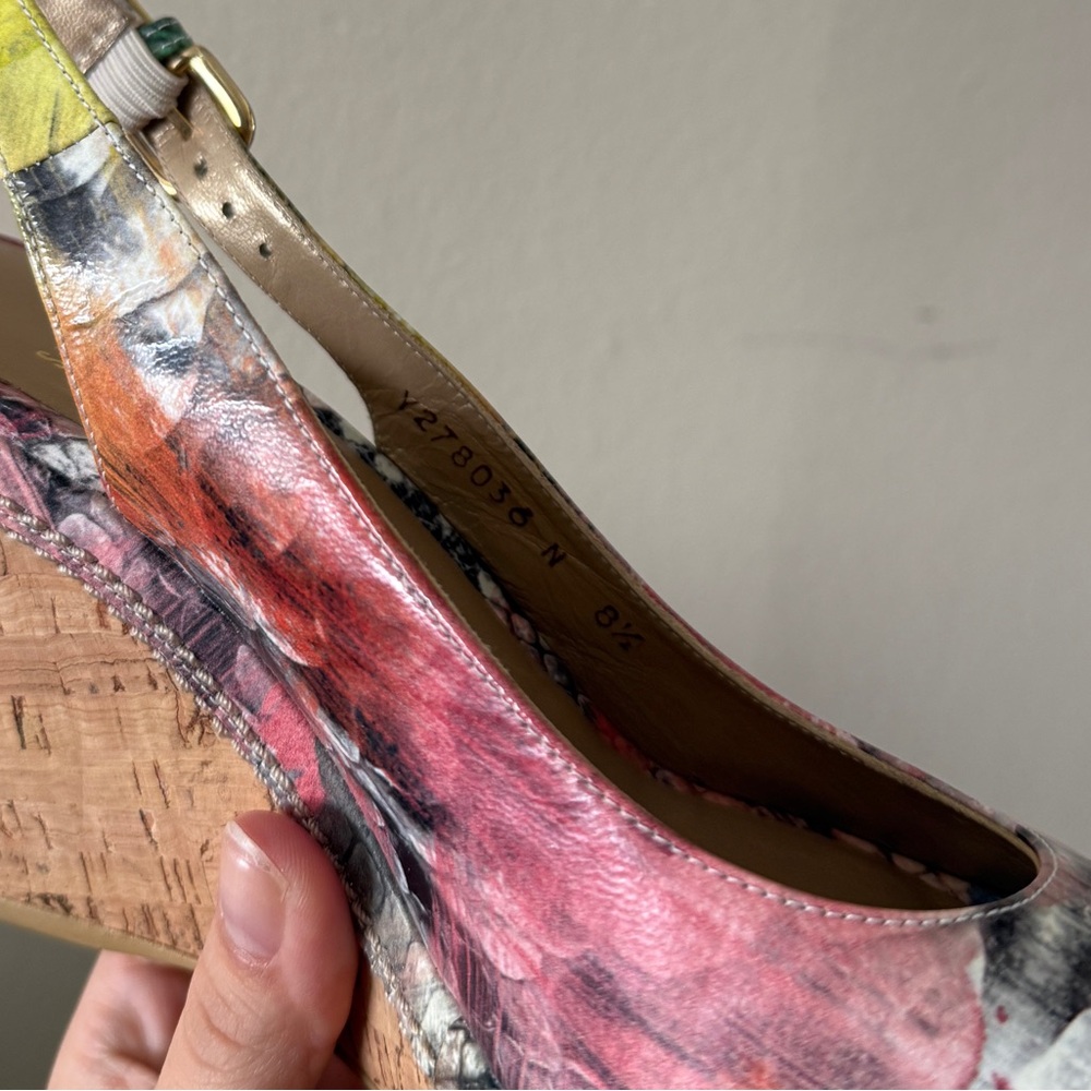 Stuart Weitzman Colorful Snakeskin Peep Toe Slingback Cork Wedges size 8.5 - Picture 10 of 10